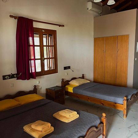 Studios Resbithas Gytheio Dış mekan fotoğraf